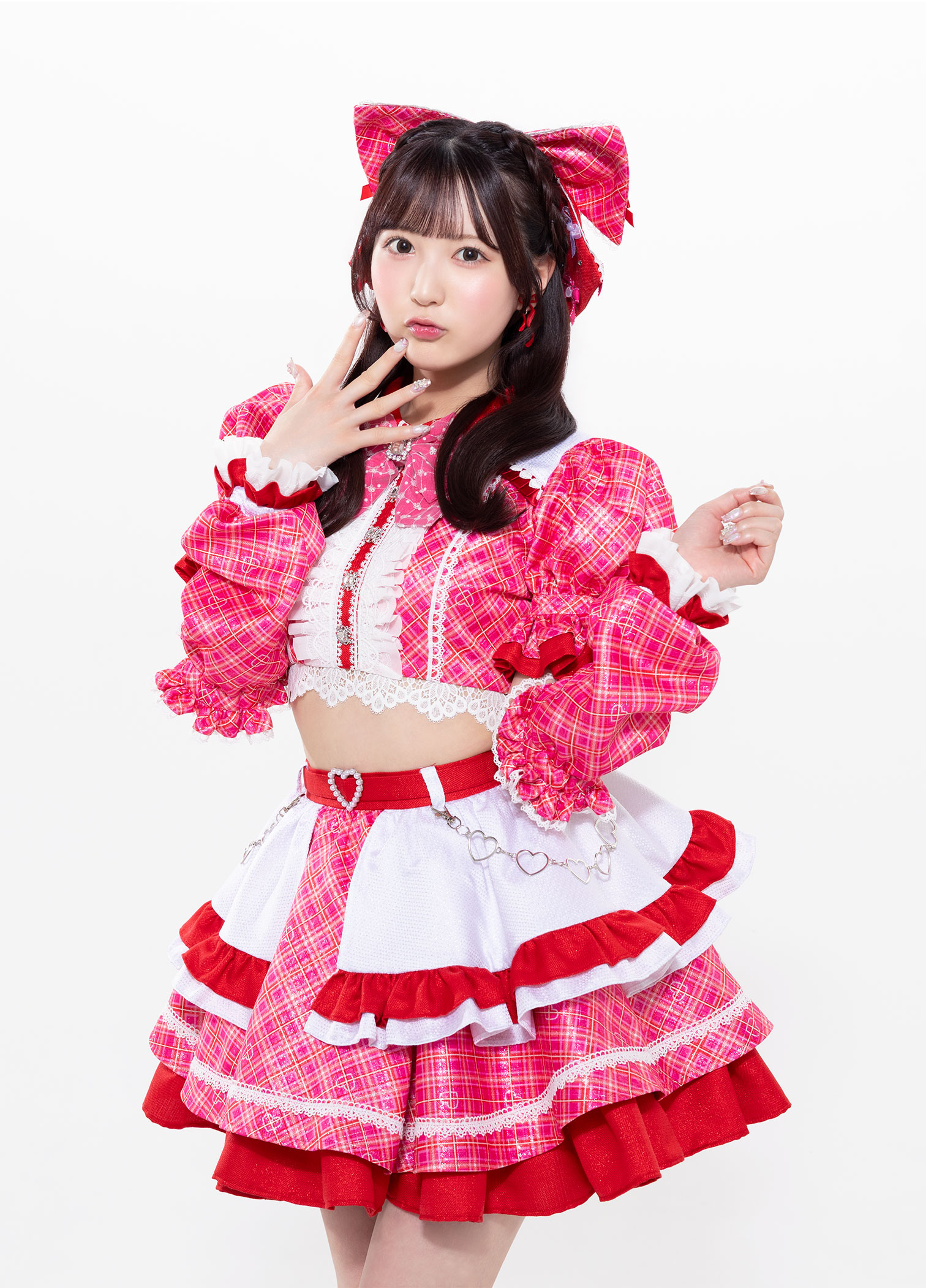 西尾桃子_hiki.jpg